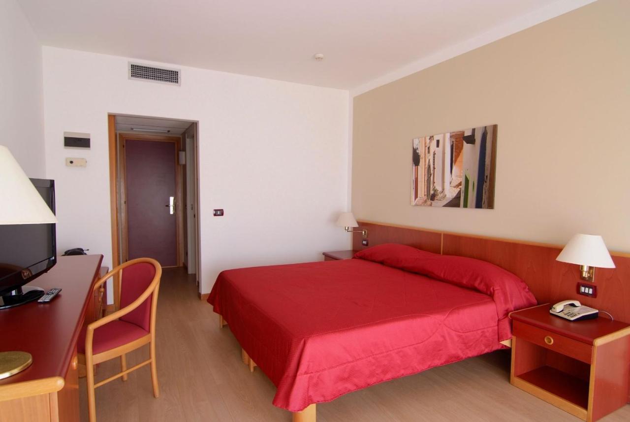 Hotel Torre Normanna Altavilla Milicia Exteriér fotografie